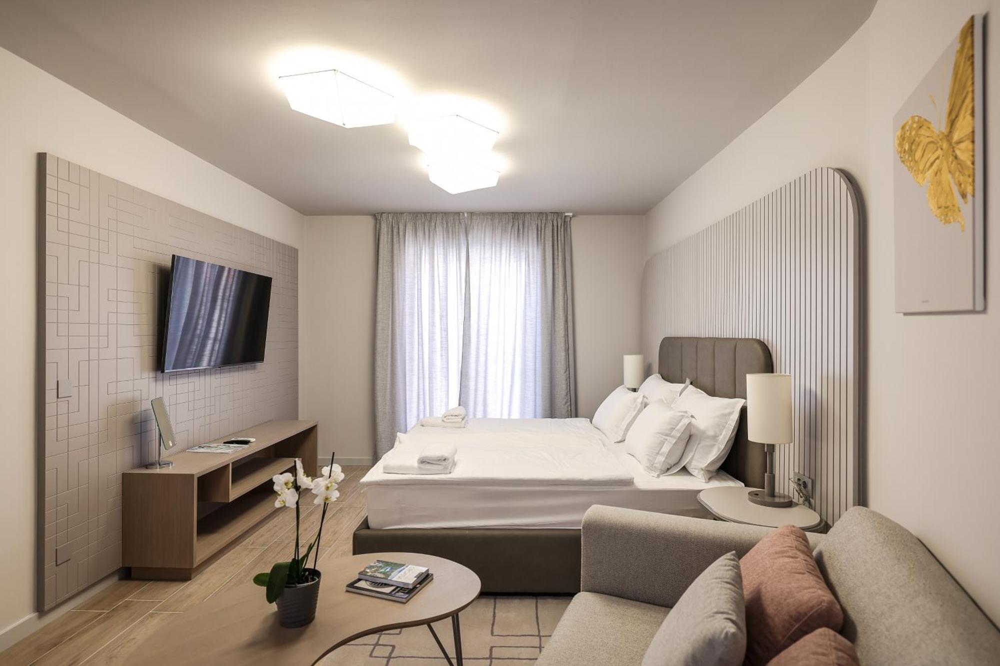 Arsenal Lofts Apartment