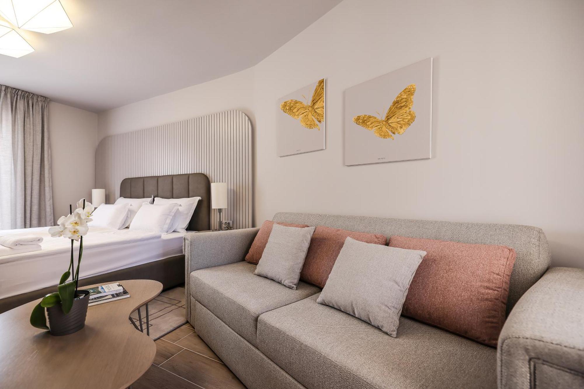 Arsenal Lofts Apartment *